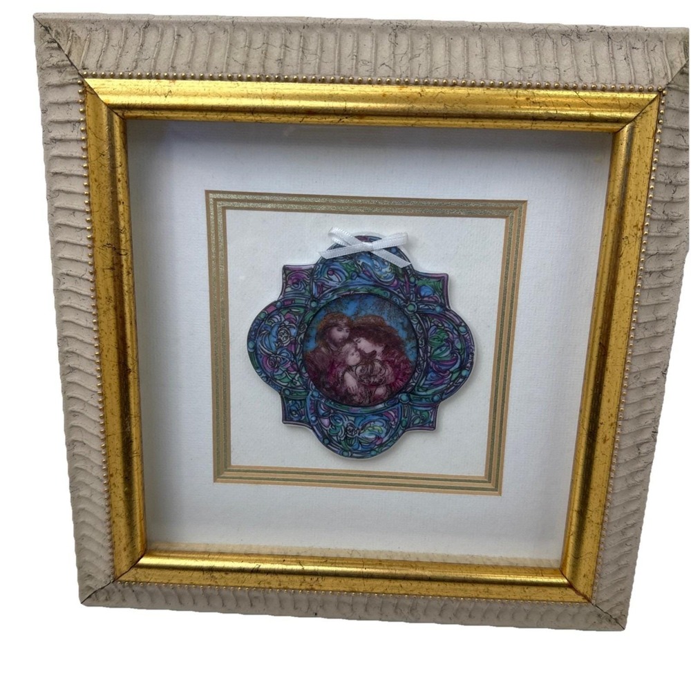 EDNA HIBEL "The First Holiday" 1992 Porcelain CHRISTMAS Ornament #2221 Framed‎